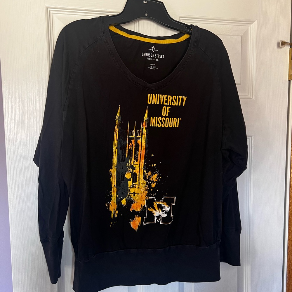 Emerson Street University of Missouri Tigers Long Sleeve Shirt Women's Medium‎